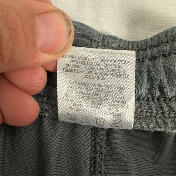 Hibbett Sports Gray Athletic Shorts Mens Size M Lightweight Mesh Polyester - Picture 5 of 6